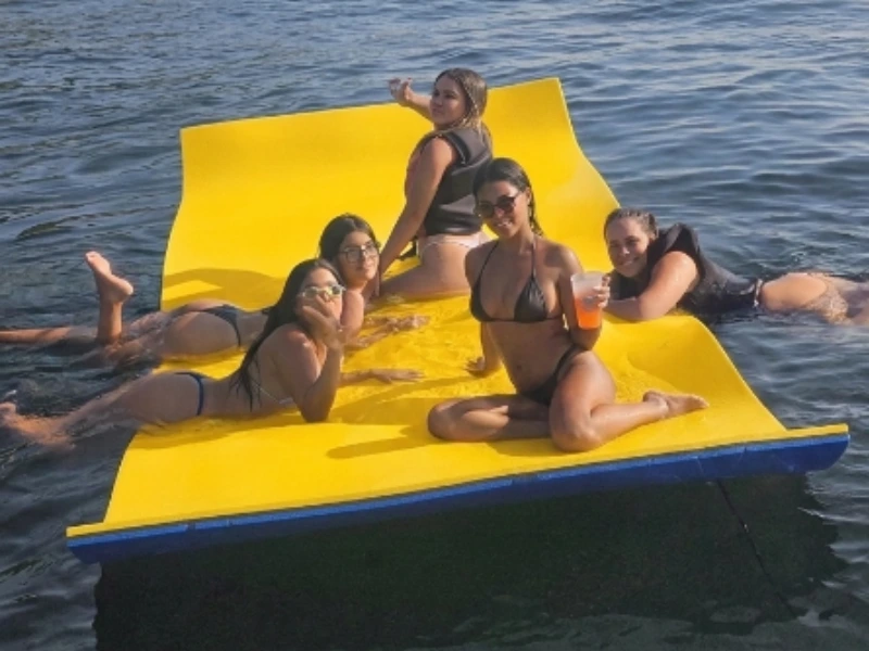 Tapete aquático gigante